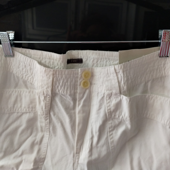 Capris - Picture 6 of 8